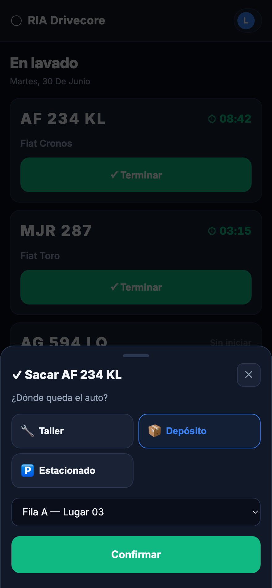 App del lavadero con la cola y la pregunta dónde queda el auto